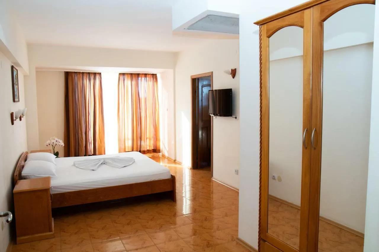 Hotel Sunny Sozopol 4*,