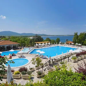 Курортный комплекс Santa Marina Holiday Village